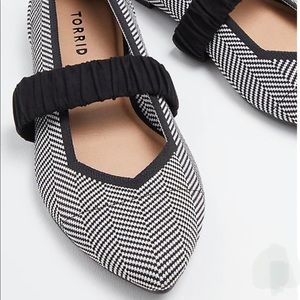 TORID Pointed Toe Flat - Black Knit